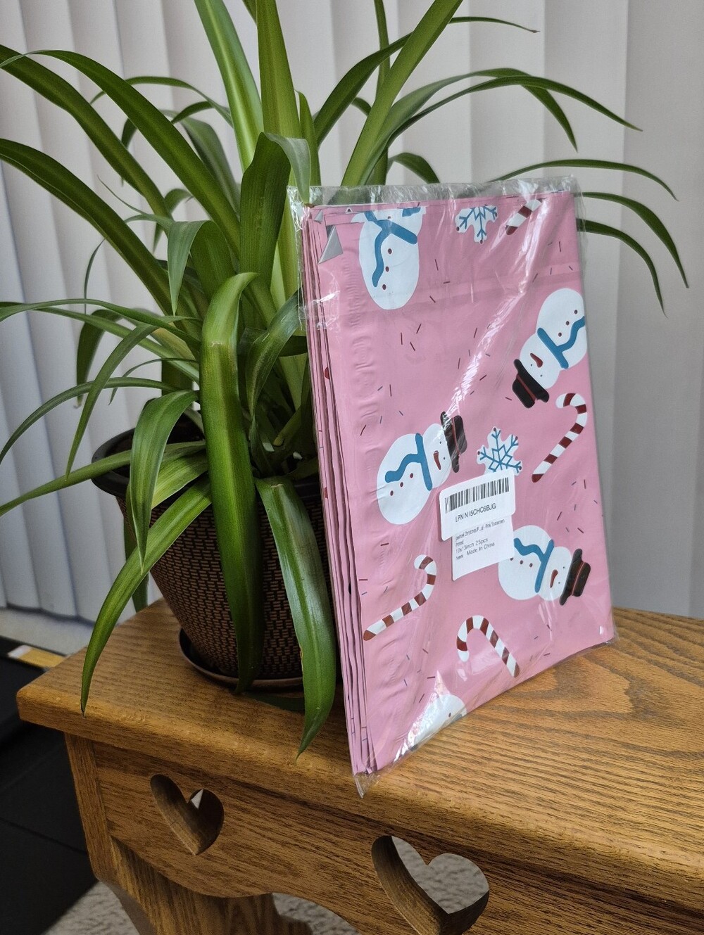 Pink Snowman Poly Mailers. Set Of 25. 10"x13". NEW IN PACKAGE - Picture 4 of 6